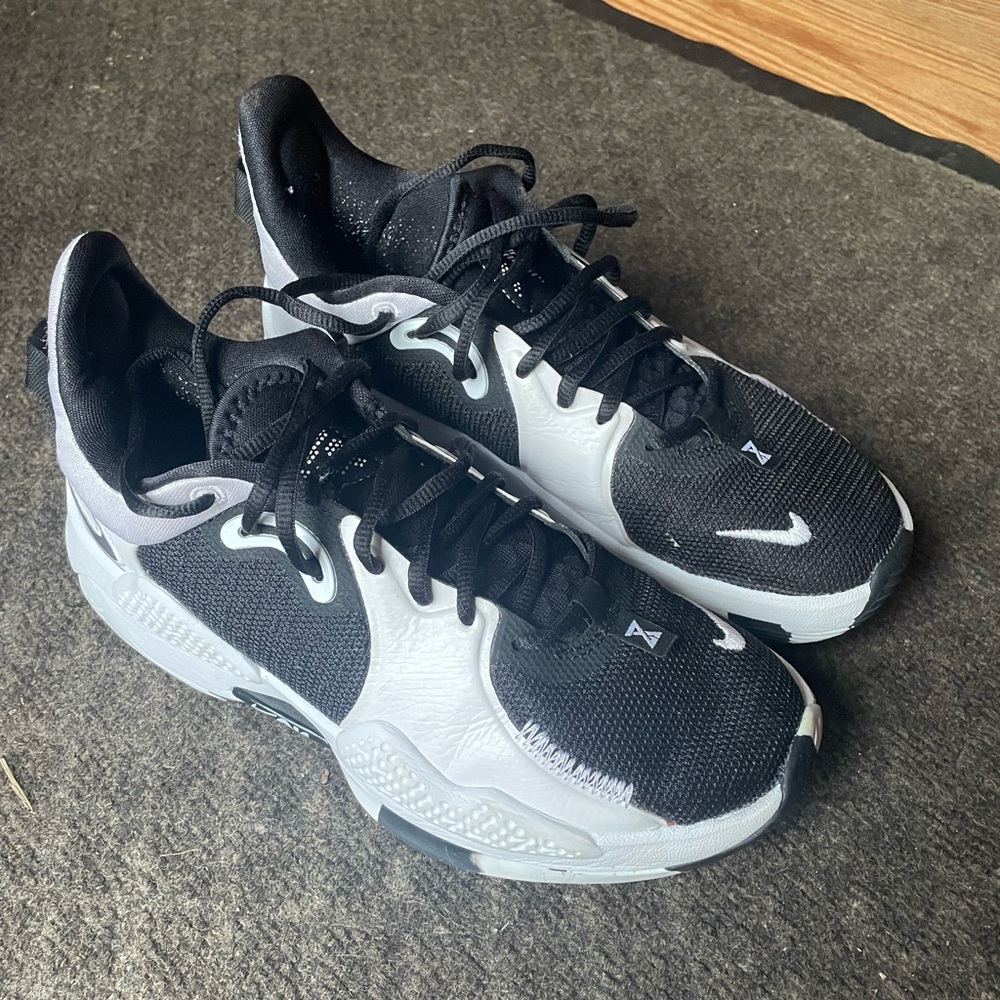 Nike Women’s Basketball Shoes